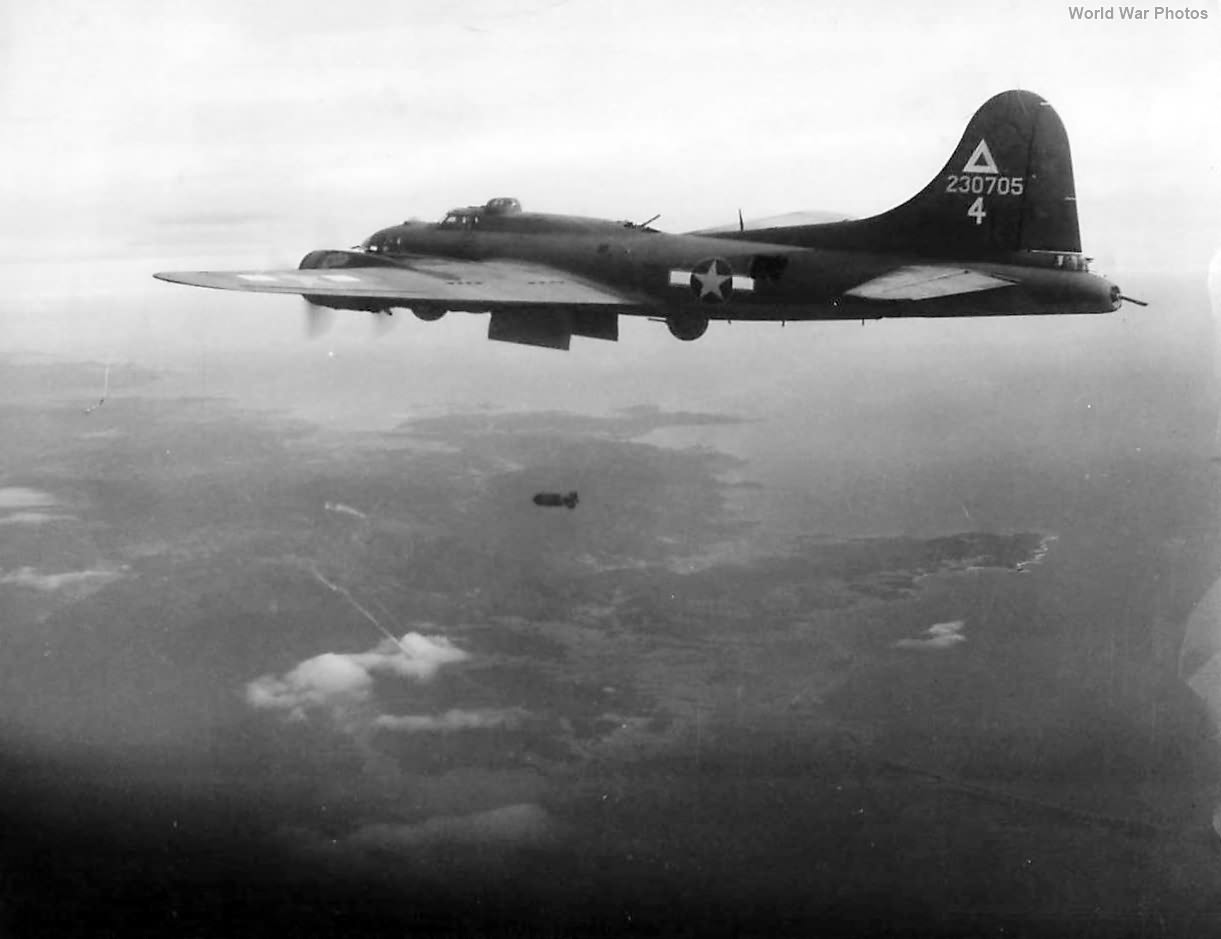 Bomb falling from B-17 42-30705 „Ther-N-Bak”