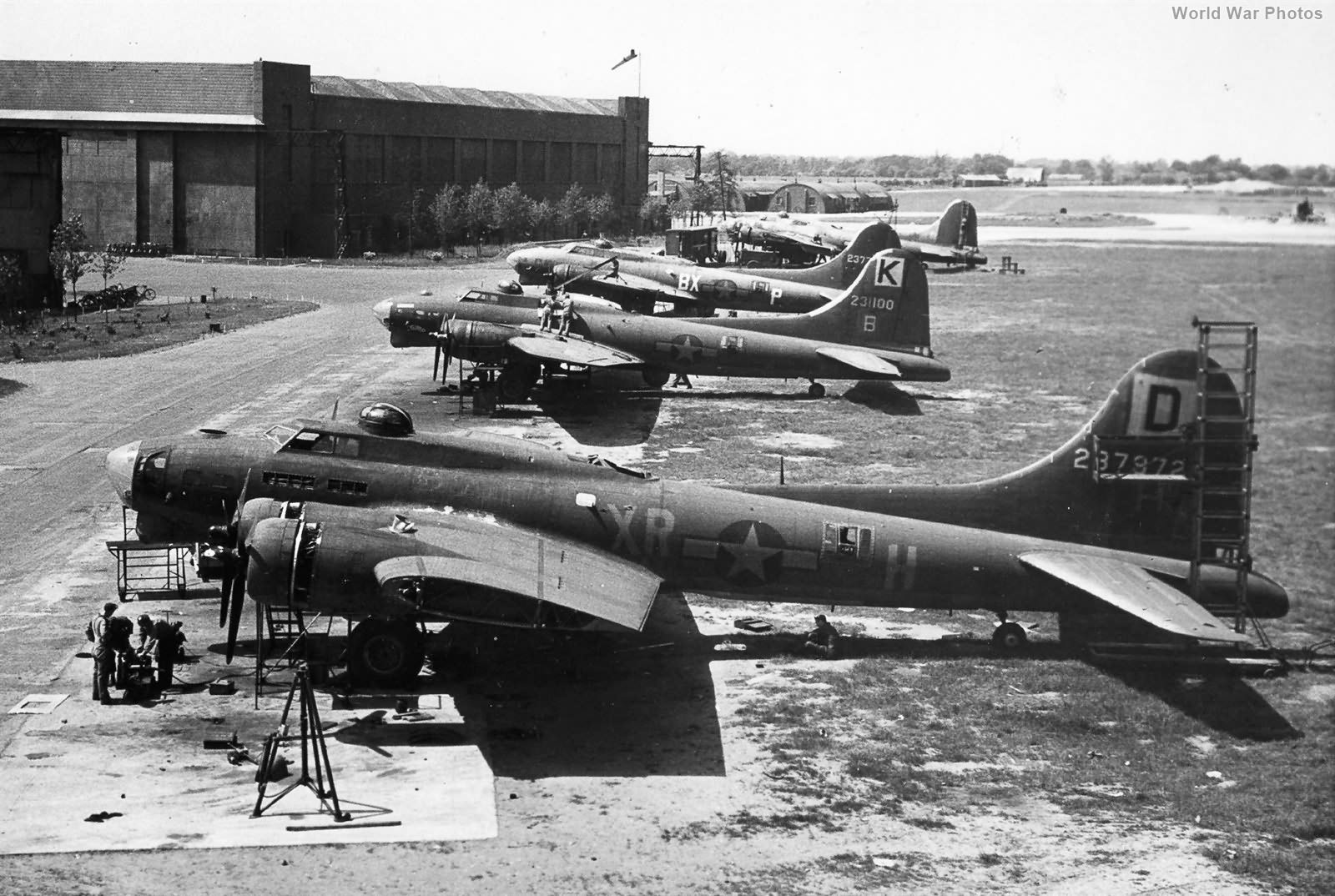 100th BG and 379th BG B-17s at 8th AF Depot 1944