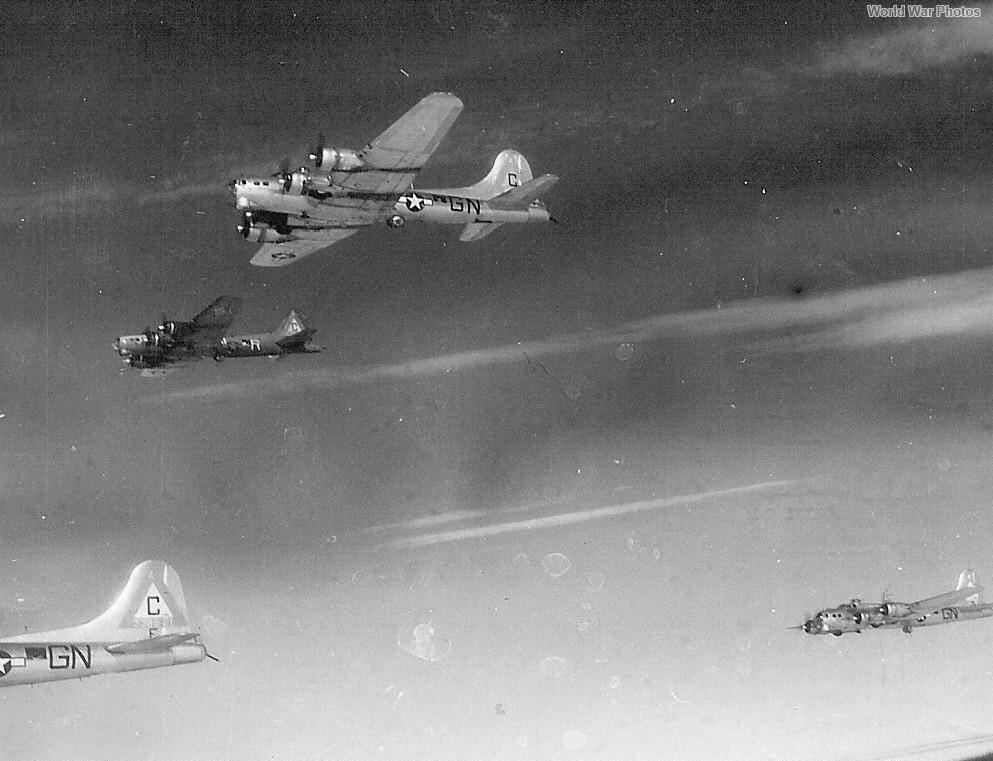 303rd Bomb Group B-17G bombers