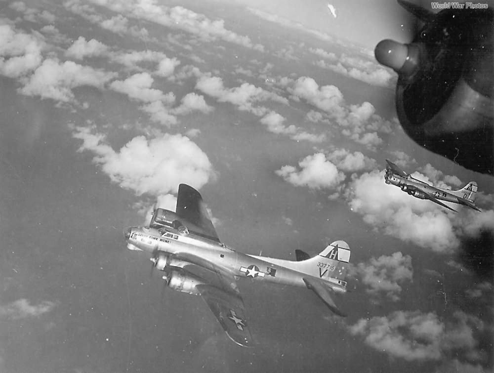 306th BG B-17 43-37715 LASSIE COME HOME