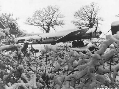 351st BS, 100th BG B-17G near Thorpe Abbotts England 1945