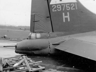 384th Bomb Group B-17 42-97521 20 February 1945
