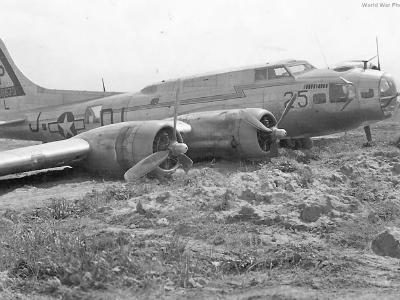 B-17G 43-38673 JD-L of the 384th Bomb Group