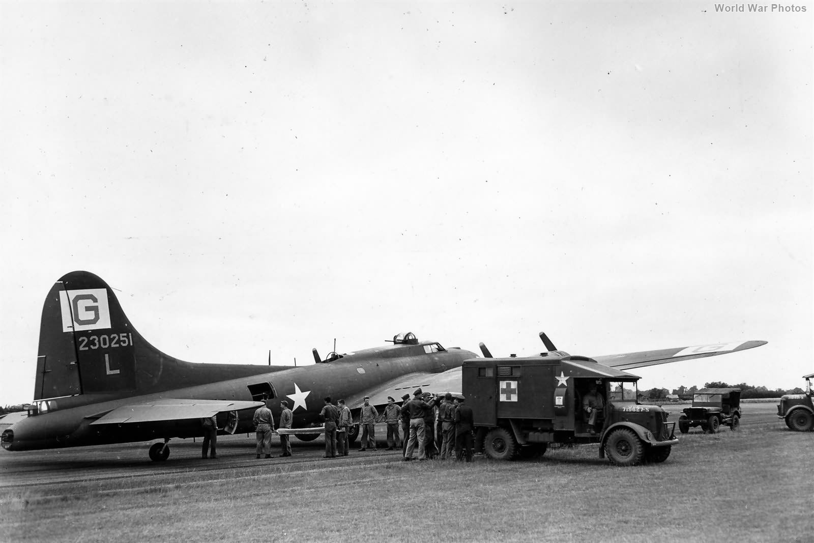 549th BS 385th BG B-17F 42-30251