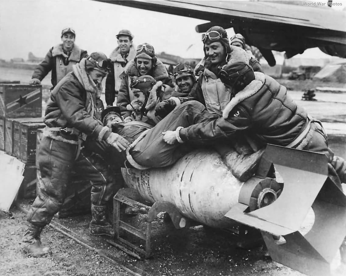 306th BG fliers strap Co-Pilot to Block-Buster bomb