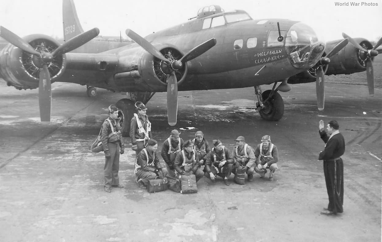 B-17F 42-5729 Piccadilly Commando of the 306th BG