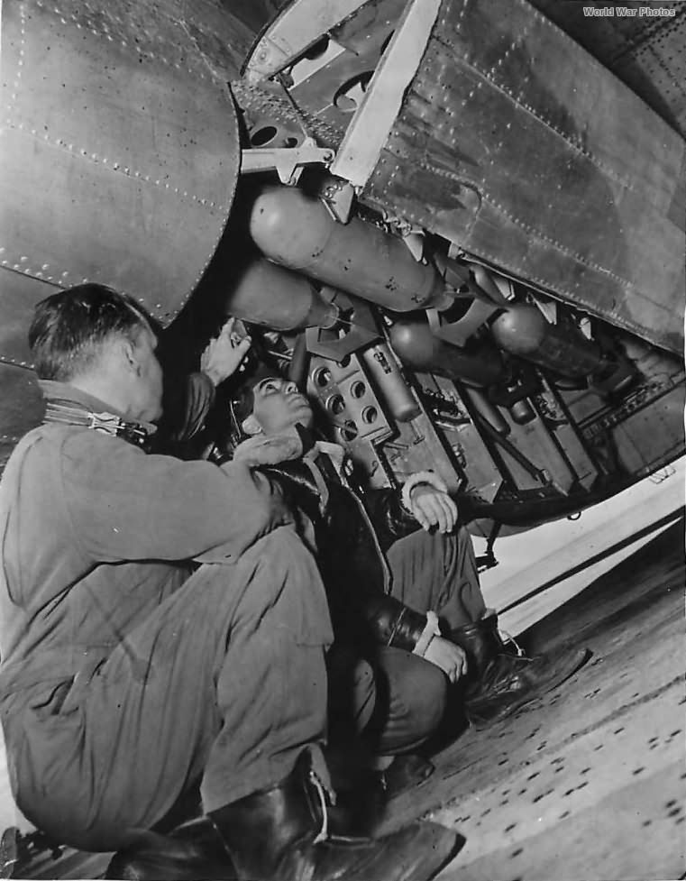 Cadet Bombardier with B-18 at Albuquerque Flying School