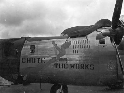 B-24J 44-40302 „Chute The Works” of the 11th Bomb Group 431st Bomb Squadron – nose art