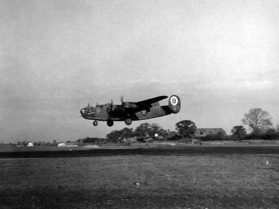 „Hellsadroppin II” B-24D 41-23809 from the 329th Bomb Squadron 93rd Bomb Group