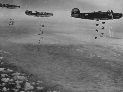 „Ronnie” B-24H Liberator 41-29144 of the 704th BS, 446th Bomb Group, 8th AF
