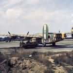 B-24H Liberator 42-7552 489th Bomb Group Assembly Ship „LIL COOKIE” 2 – color photo