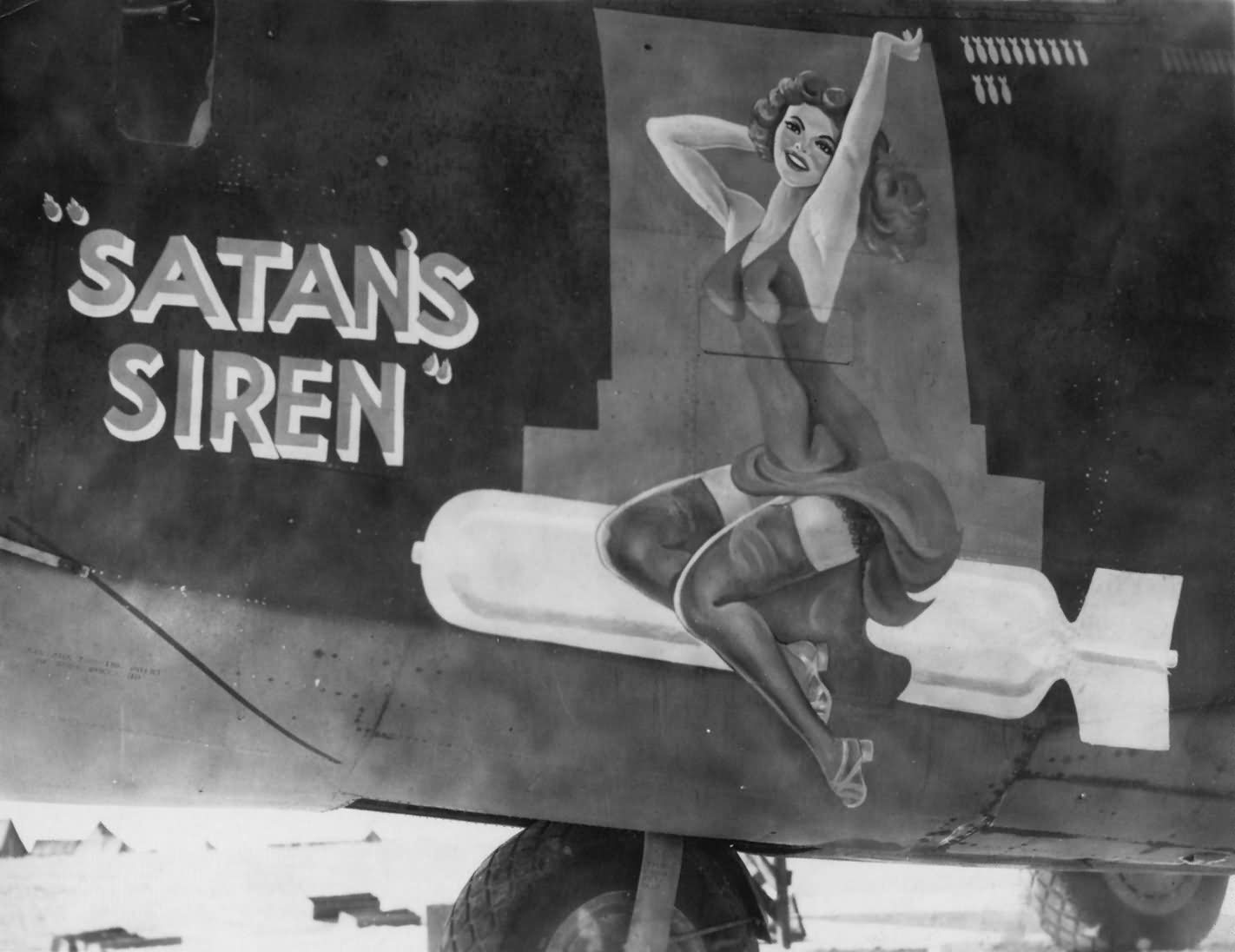 B-24 Liberator 455th BG Satan's Siren 42-64351