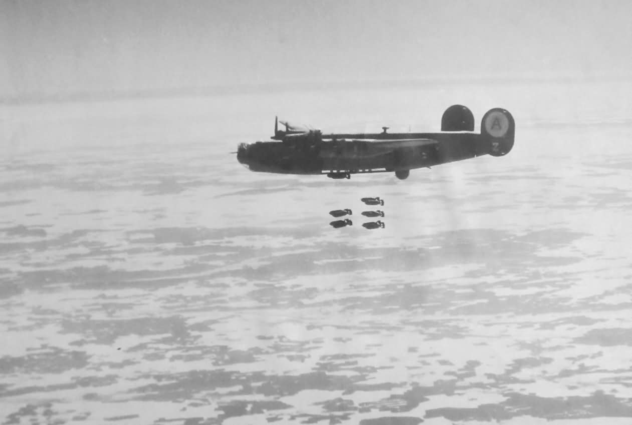 Consolidated B-24 Liberator 67th Bomb Squadron 44th Bomb Group 1944