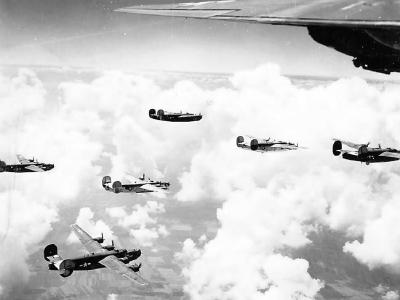 15th Air Force 451st BG B-24 Bombers in flight