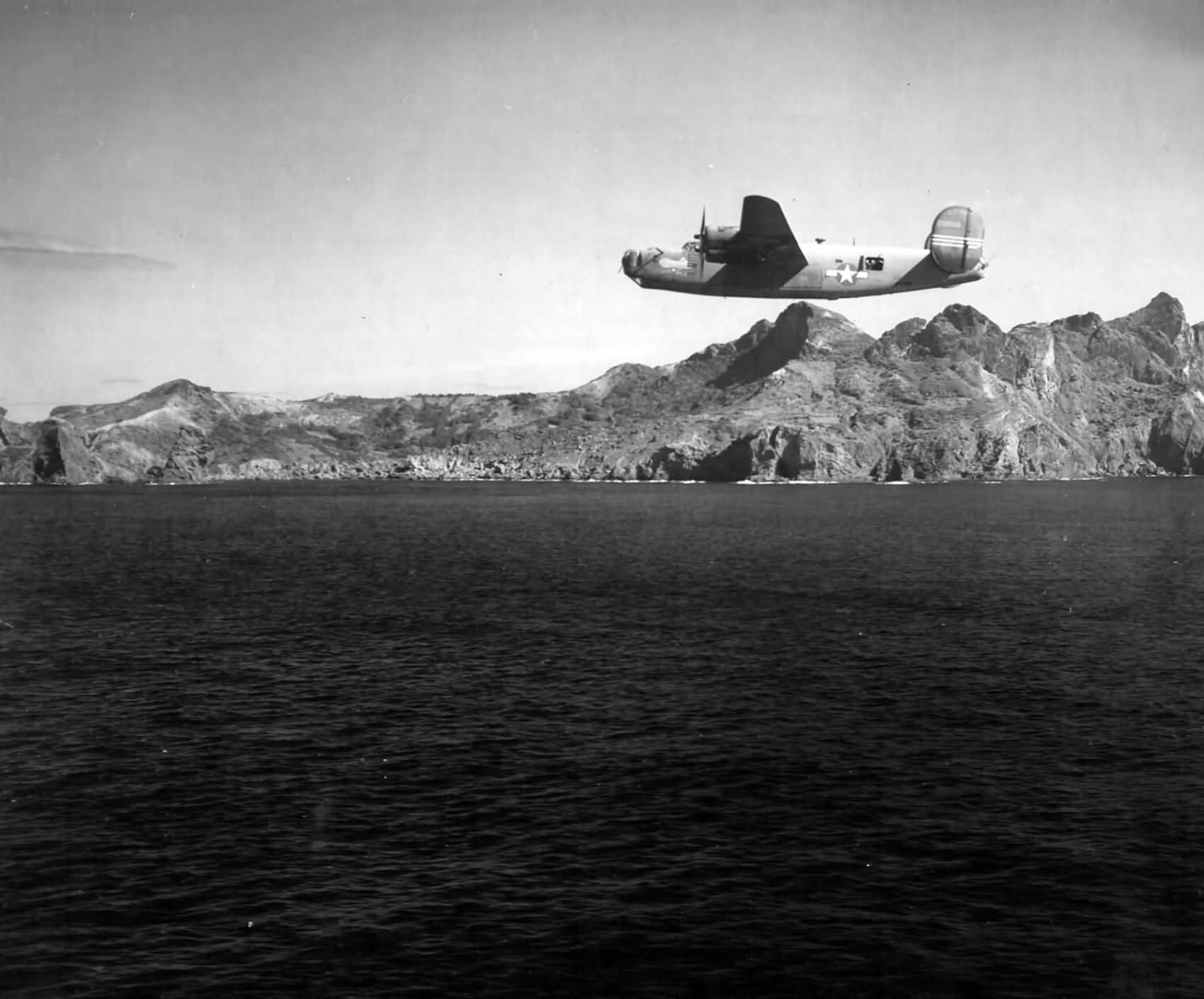 B-24J Liberator 42-100168 named „Dual Sack” of the 98th BS, 11th BG, 7th AF