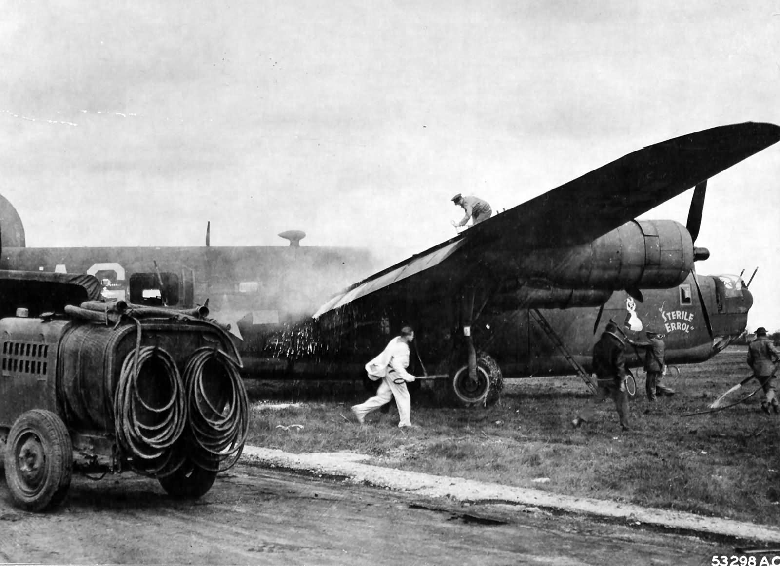 B-24J Liberator 42-109810 named „Sterile Errol” of the 330th BS 93rd BG 8th AF