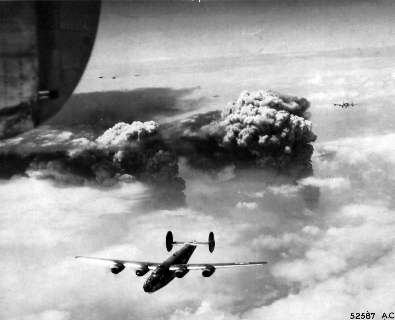 B-24 Liberator 15th AF Bombing Ploesti Romania – 15 July 1944