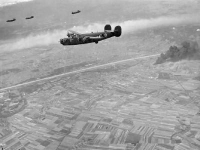 B-24 Liberator over Vienna Austria 1944 3