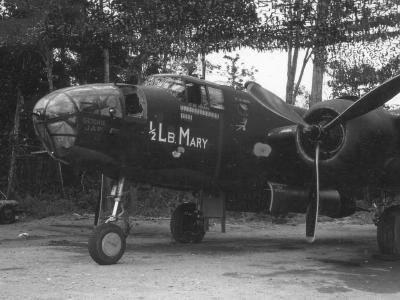 B-25 38 Bomb Group 1942 1/2 lb Mary nose art