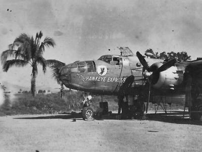 B-25 6 Photo Group The Hawkeye Express nose art Philippines