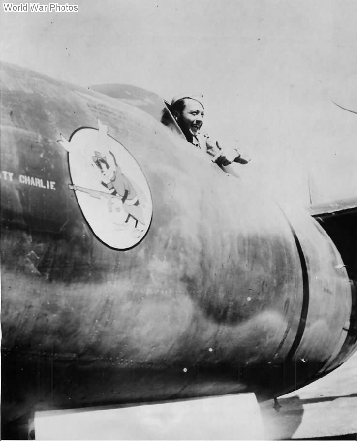 Capt Ralph Michaelis in 22nd BG B-26 „Calamity Charlie” New Guinea October 1942