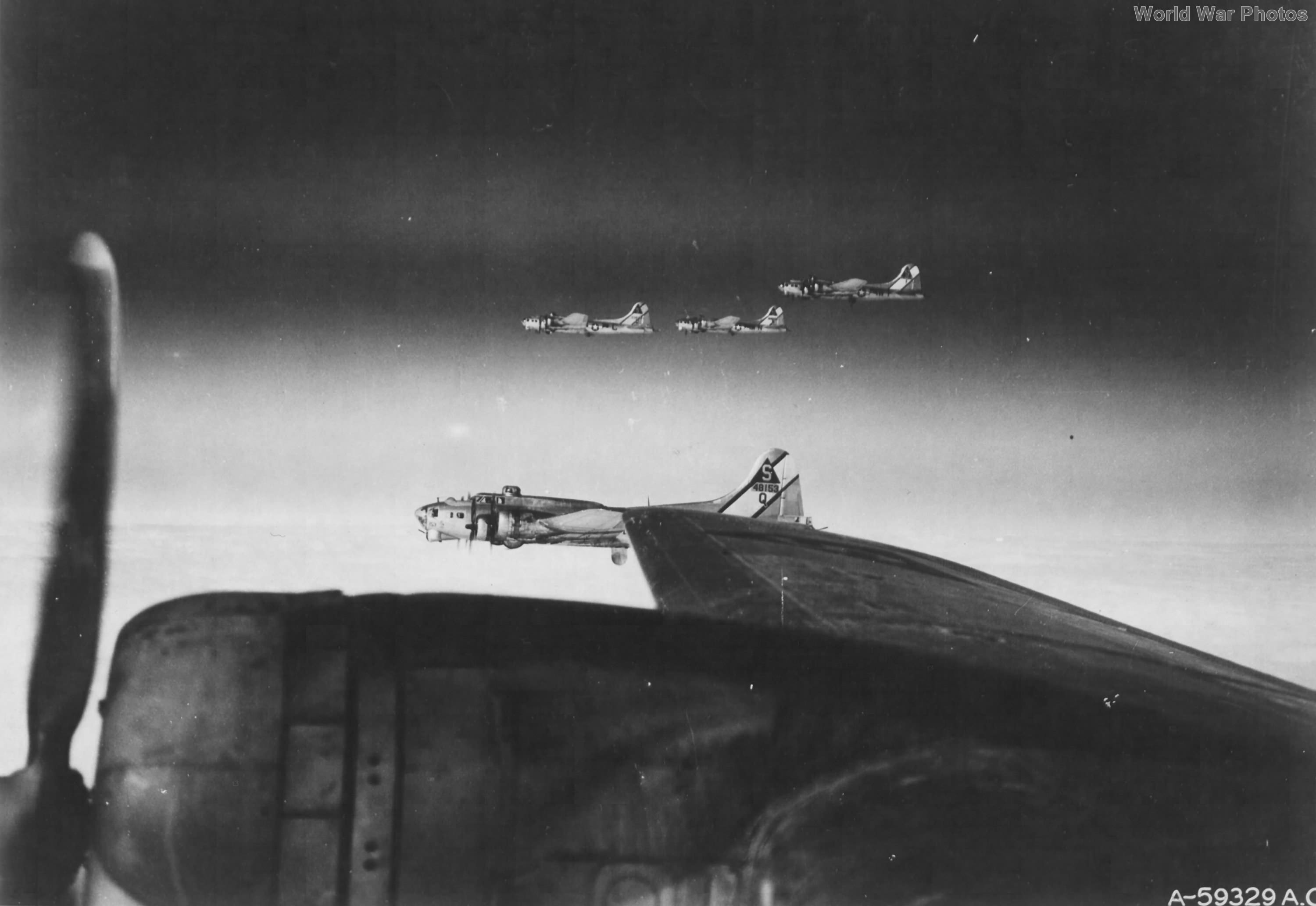 B-17G 44-8153 SC-Q of the 401st BG, 612th BS