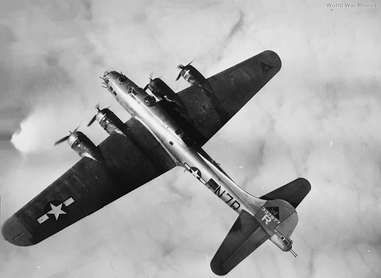 B-17G 43-37977 „Miss X” of the 398th BG