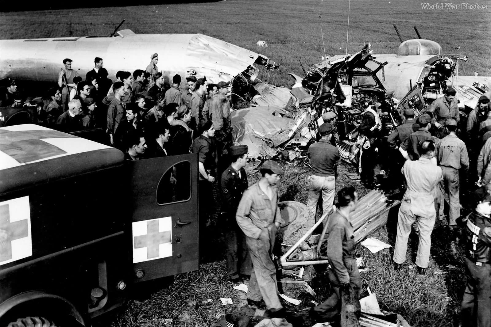 8th Air Force B-24 crash England ’44