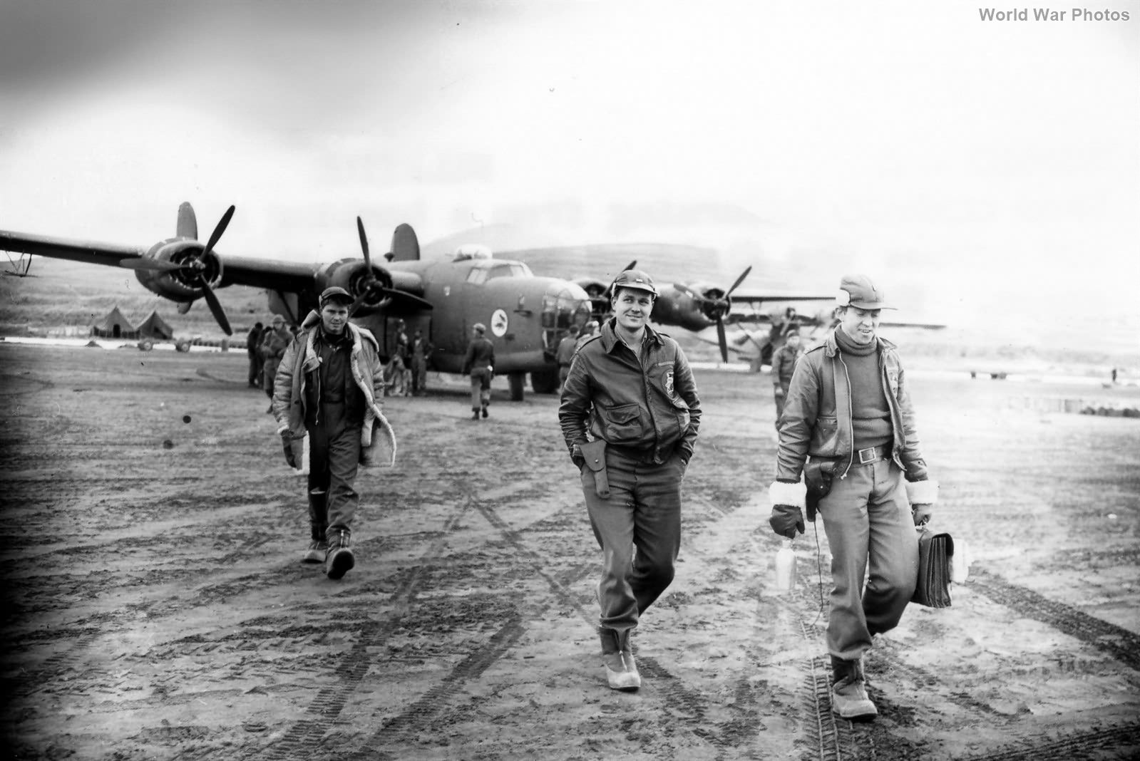 B-24D and Crew of 28th BG Aleutians fall 1942