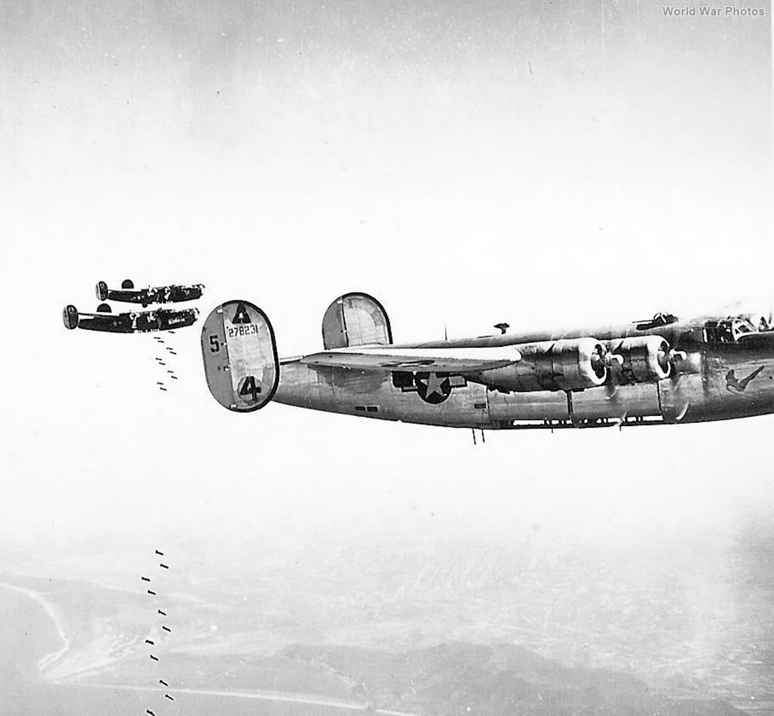 B-24G 42-78231 Satan’s Gal of the 450th BG