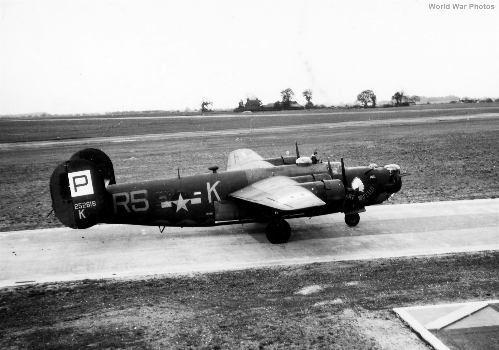 B-24H 42-52618 Chief Wapello of the 487th BG