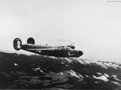 B-24J 42-100262 Dutchess of the 90th BG