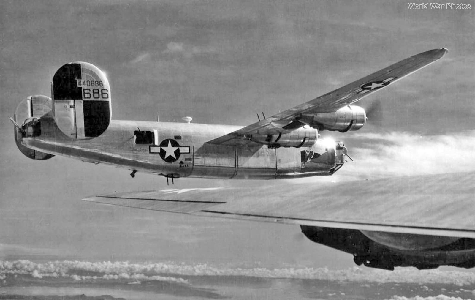 B-24J 44-40686 of the 494th BG, 867th BS B-24J 44-40686