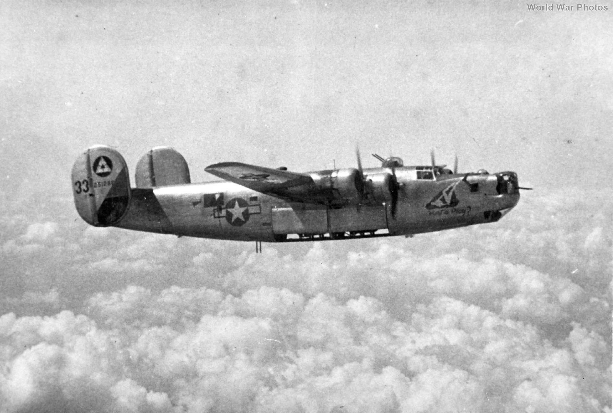 B-24J 42-51286 449th BG