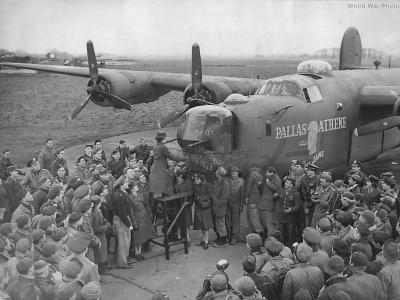 B-24 42-100187 „Pallas Athene The GI Jane” of the 392nd BG