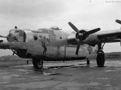 B-24J 44-40264 J4-K „KISS ME BABY”