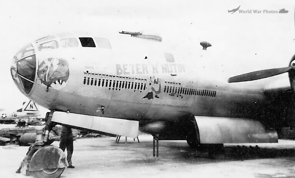 B-29 42-24538 BETER N NUTIN 444 BG