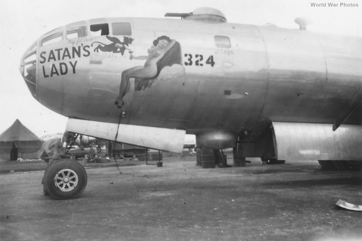 B-29 42-24779 Satan's Lady of the 504th BG, 412st BS