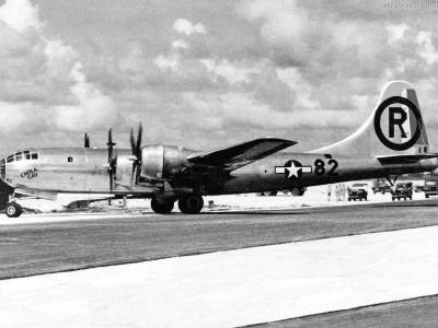 B-29 Enola Gay Tinian August 1945