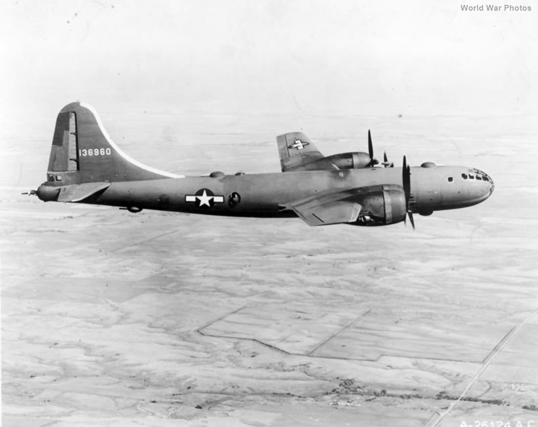 YB-29 41-38690 in flight