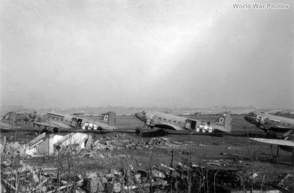 C-47 A-83 42-1000657 42-1000654 42-1000656