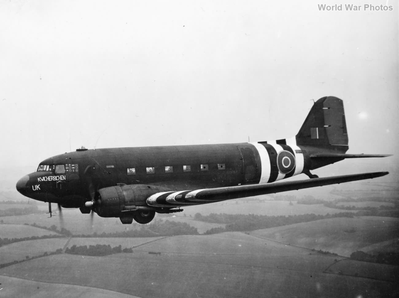 Dakota III FZ692 5T-UK Kwicherbichen