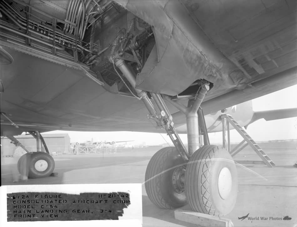 C-54 main landing gear