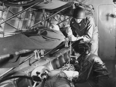 US Army Nurse Helps Give Plasma