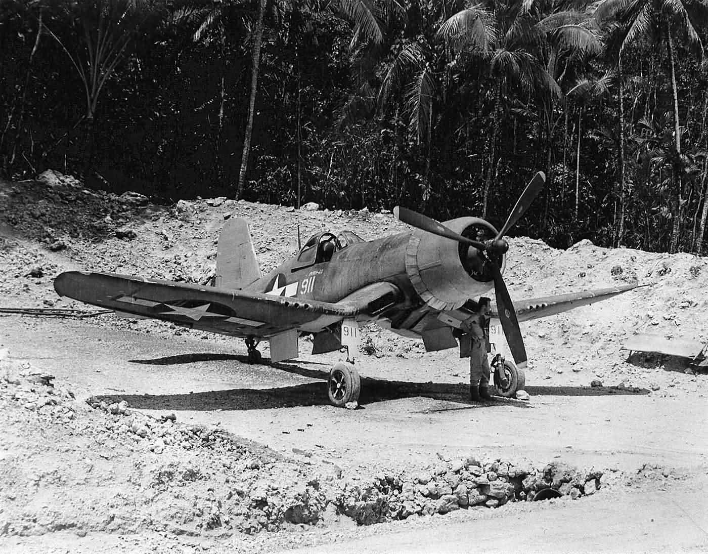 F4U-1A Corsair „Mary Jo” 911 of VMF-212 Vella Lavella January 13, 1944