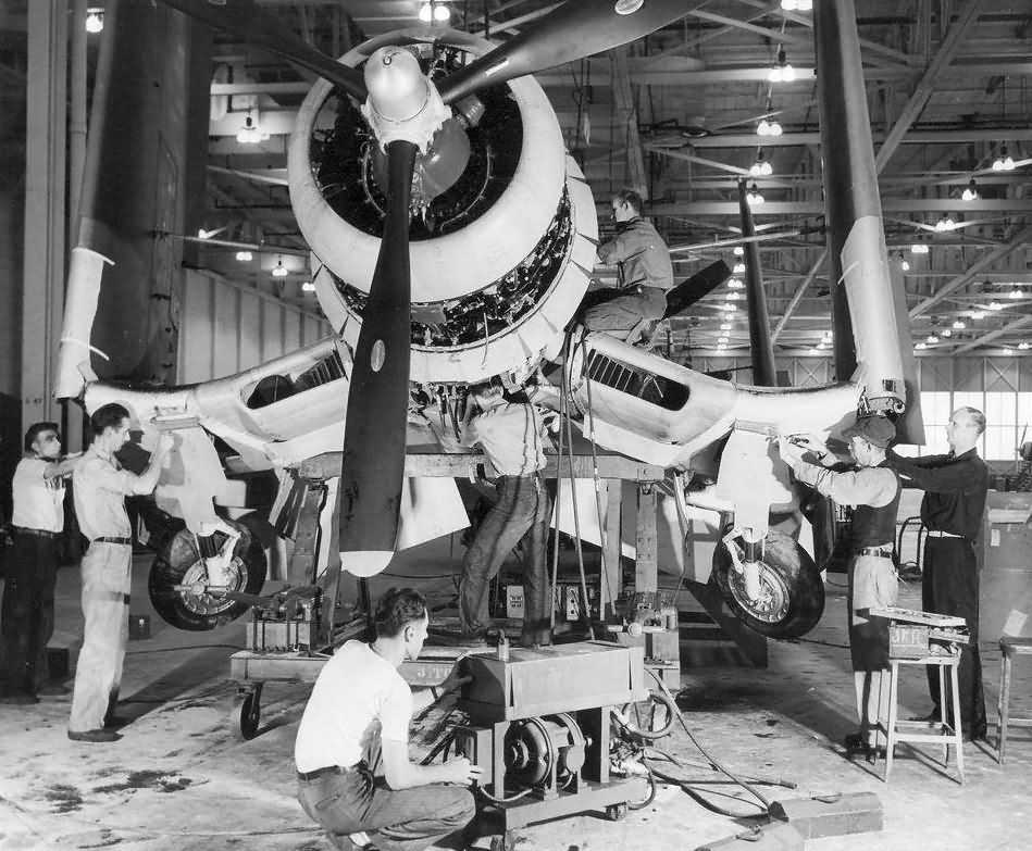 F4U Corsair Final Assembly