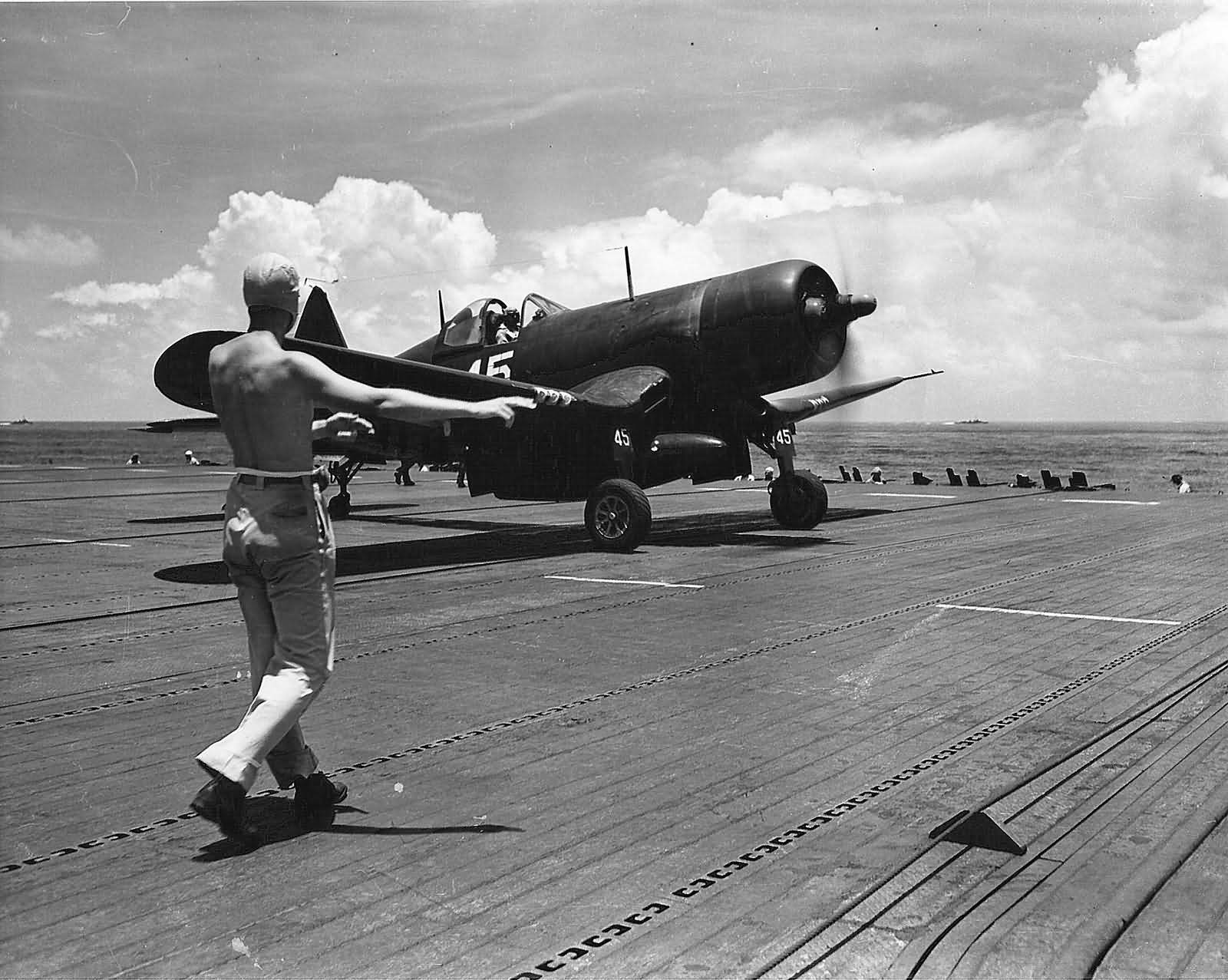 F4U Corsair of VBF-88 on board the carrier USS Yorktown CV-10 – July 18, 1945