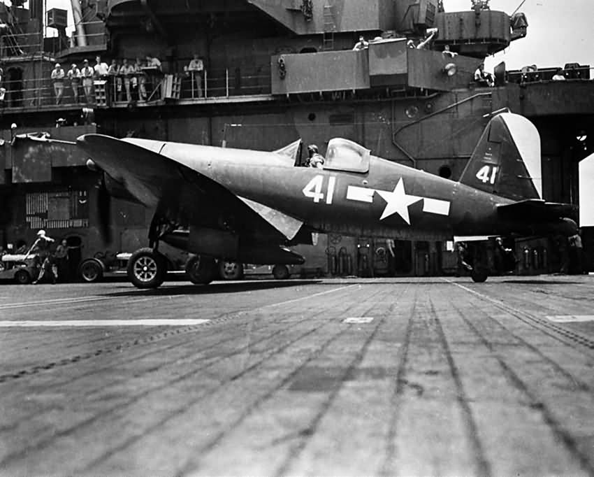 FG-1D Corsair 41 of VBF-88 on board the carrier USS Yorktown CV-10 – July 18, 1945
