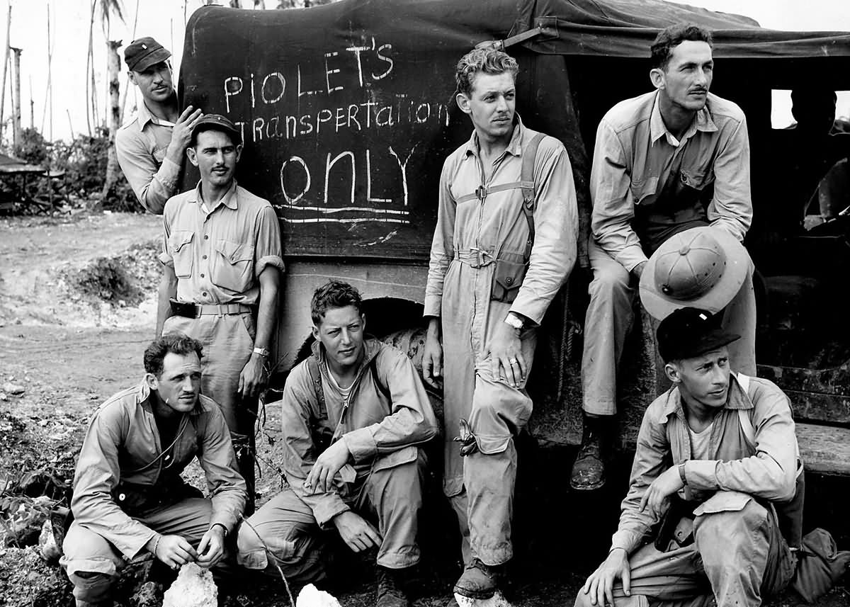 Marine Chance Vought F4U Corsair Pilots Munda Field 1943