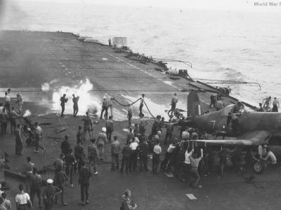Corsair crashes on HMS Victorious 19 September 1944
